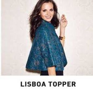 NWOT Cabi Lisboa Topper